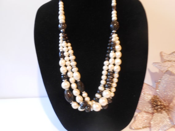 Vintage Pearl and Black Bead Necklace, Glamorous … - image 3
