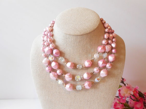 Vintage Pink Pearl Bead Necklace, Triple Strand B… - image 4