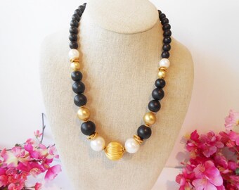 BLACKPINKジェニ着用/Natural Pearl Necklace/VINTAGE HOLLYWOOD JENNIE CHILE on X: 