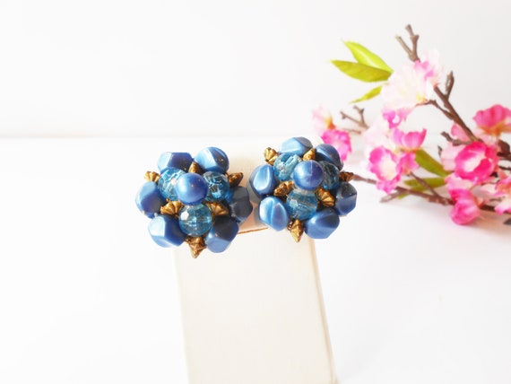 Vintage 50s Blue Bead Clip On Earrings, Blue Pear… - image 5