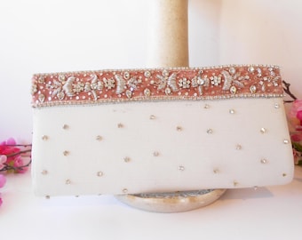 Bolso de mano de boda vintage con pedrería y ribete de terciopelo rosa EB-0608