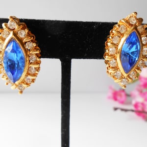 Blue Rhinestone Earrings, Sparkly Rhinestone and Blue, ,  Vintage Clip-on Earrings, Jewelry Gift for Her