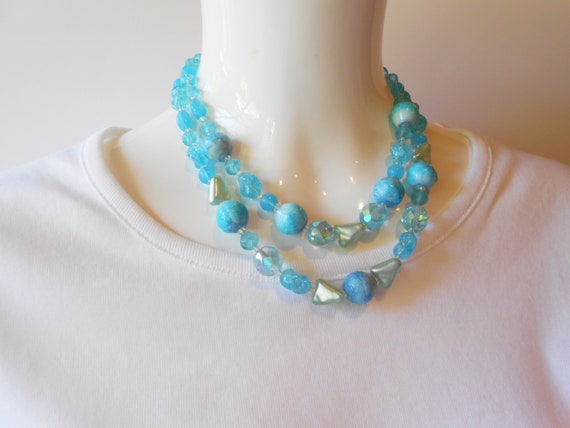 Vintage Aqua Bead Necklace, Glamorous Pearl Facet… - image 4