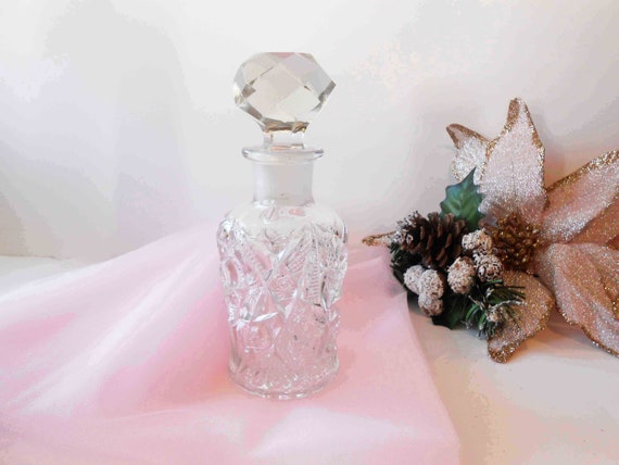 Vintage Glass Perfume Bottle, Glamorous Scent Bot… - image 8