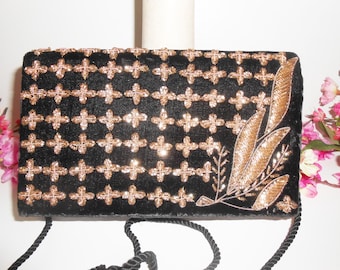 Pochette de soirée en velours noir, accents dorés, EB-0583