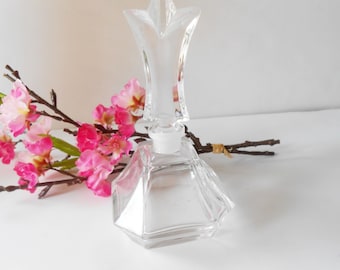 Vintage Cut Glass Perfume Bottle, Tulip Stopper, Vanity Decor