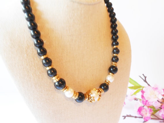 Pearl and Black Bead Necklace, Vintage Pearl Bead… - image 6