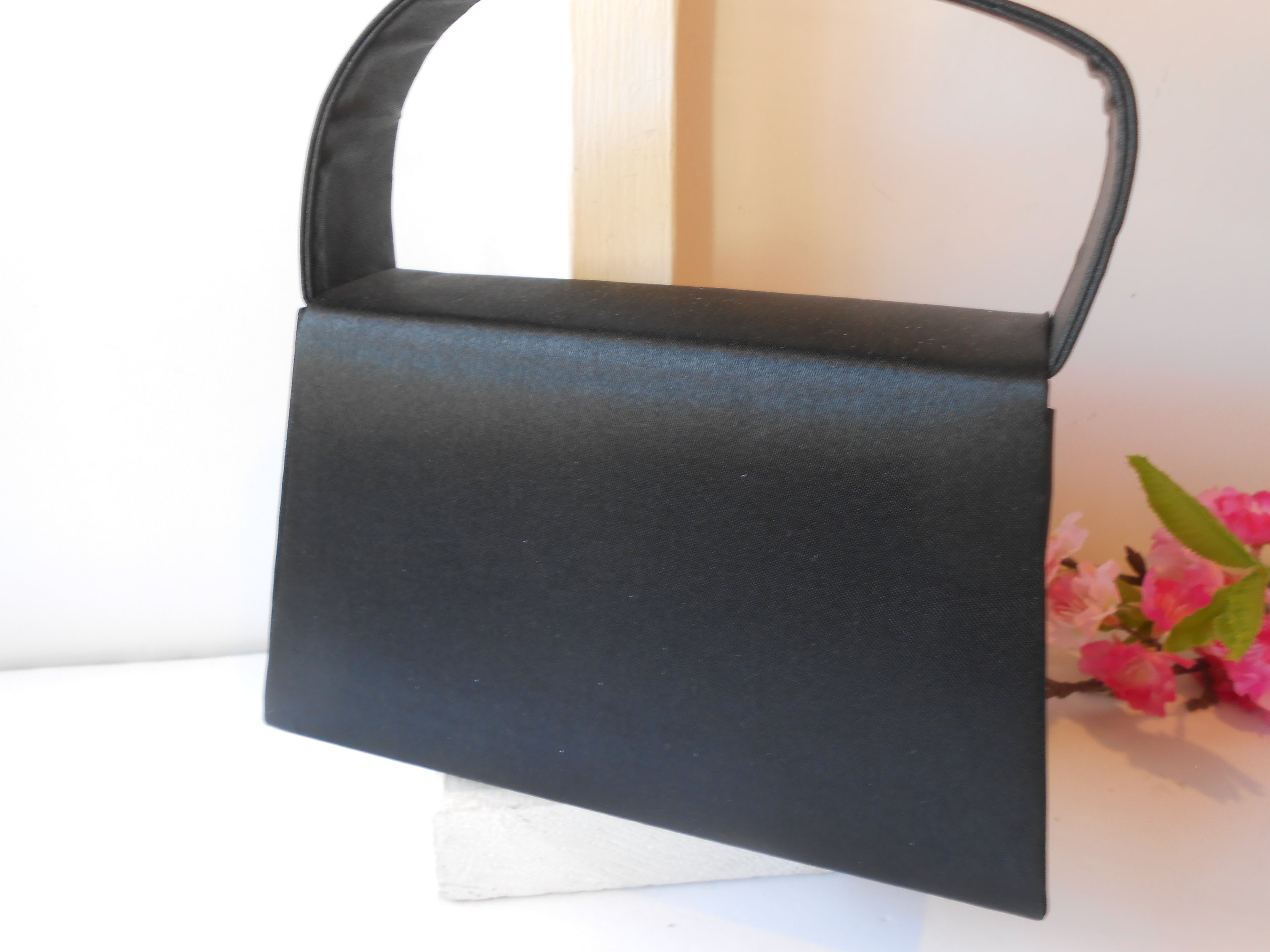 Sac De Soirée Vintage Noir Perlé à Bandoulière - 9x5,75 Pouces - Occasion Mais Classe