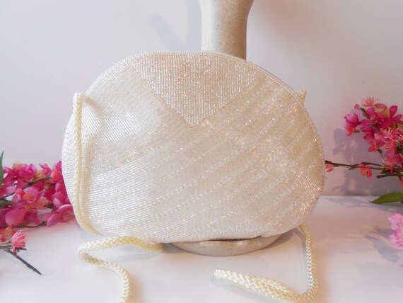 White Beaded Wedding Purse, Iridescent Beaded Clu… - image 2