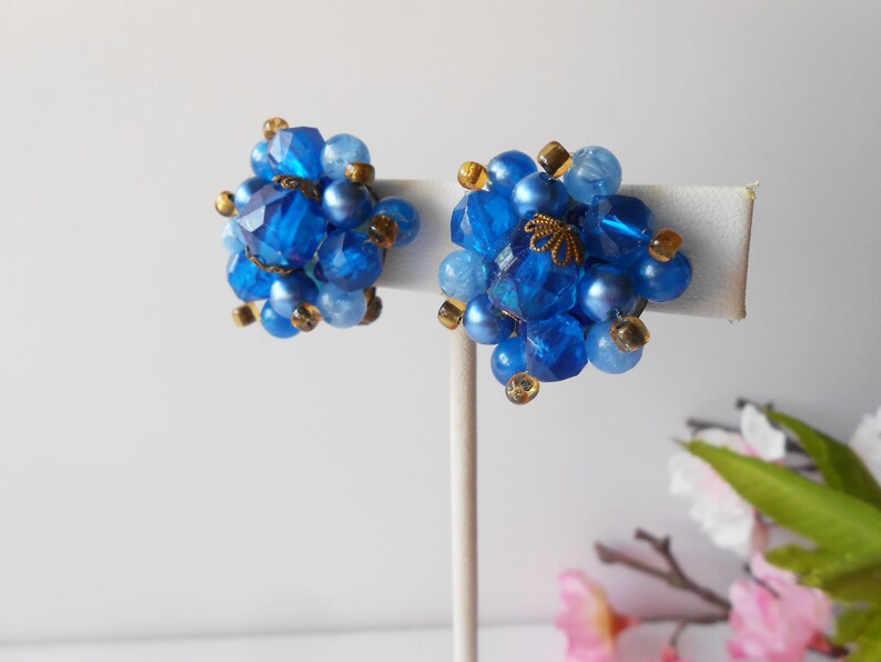 Vintage Blue Bead Earrings Glamorous Blue Bead Cluster Clip On Earrings