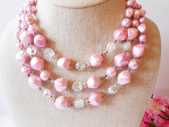 Vintage Pink Pearl Bead Necklace, Triple Strand B… - image 5