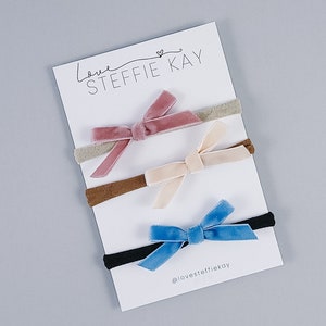 Petite Velvet Bow / 10 colori / Fascia in nylon, clip a coccodrillo o clip per capelli completamente foderata