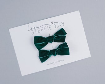 Velvet Pigtail Bows | Evergreen