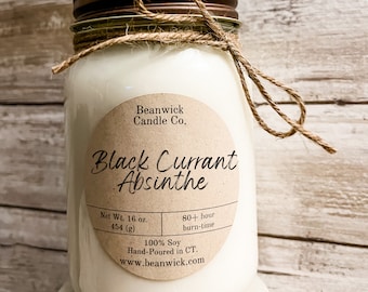 Black currant vanilla candle