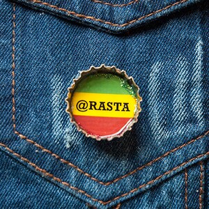 AT RASTA Upcycled Bottle Cap Button