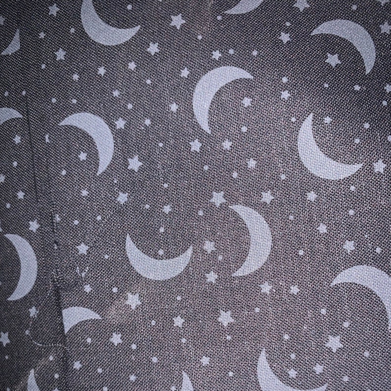 Timeless Treasures Moons /& Stars Hues Collection Black on Black