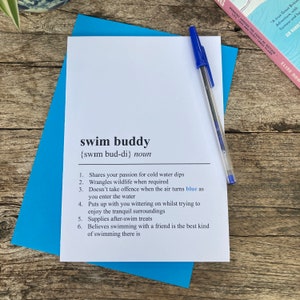 Swim Buddy-Karte - amüsante Wörterbuch-Definitions-Gruß-Karte / Geburtstagskarte für einen wilden Schwimmfreund oder Freiwasser-Liebhaber