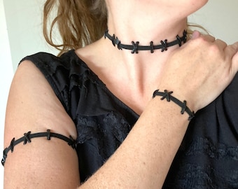 Stretchy Flexible Stitched Neck Halloween Choker Necklace, Stitched Wrist Bracelet, Stretch Armband With Elastic Base and 3D Print Stitches