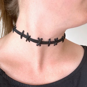 Wearing elastic stretchy stitched neck choker