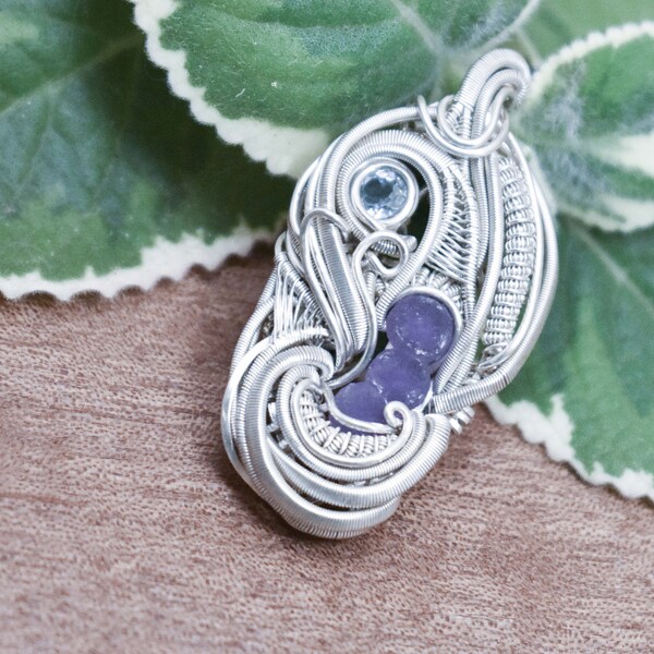 Heady Wire Wrapped Pendant Etsy