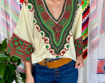 Vintage 70s Dashiki Angel Wing Blouse - Cream Green Red Tribal Print Top