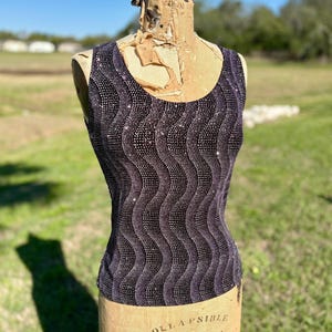 Vintage Y2K Onyx Nite Pink Glitter Tank Top - 90s Sparkly Pastel Rose Wave Pattern
