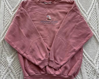 Vintage Embroidered Solomons Island Sweatshirt: 80s/90s Retro Pullover