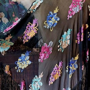 1930&#39;s Devoré Velvet Silk Chiffon Burnout Velvet Piano Shawl