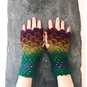 Dragon Scale Gloves - Somewhere - Short