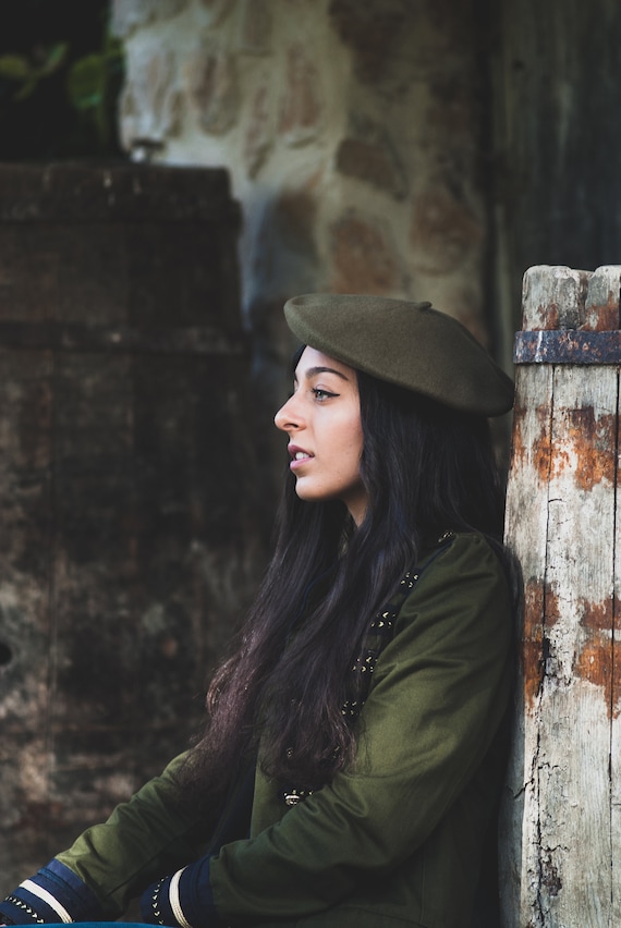 Military Green Wool Beret, Women display picture 3