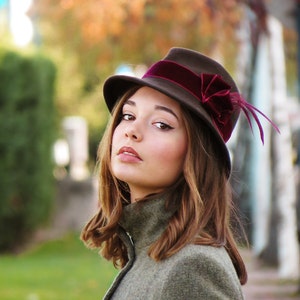Women's Classic Trilby Hat with Maroon Velvet Ribbon and Feathers
