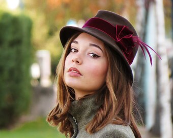 Women's Classic Trilby Hat with Maroon Velvet Ribbon and Feathers