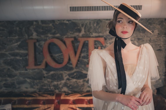 Bergère Straw Boater Hat, Vintage Style Velvet Ribbon  display picture 1