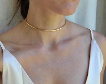 Gold Neck Cuff, Neck Collar, Open Neck Choker, Gold Metal Choker, Eternity Necklace Cuff, Day Collar