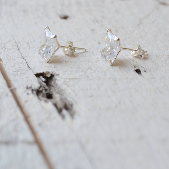 Certified 0.6/1/2/6carat Princess Cut Moissanite Diamond Stud Earrings