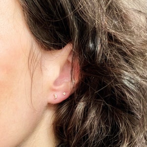 Tiny Solid Gold Star and Moon Earrings, 14k Gold Cartilage Earrings Stud Earrings, Gold Moon, Small Gold Stud Set, Gold Star Earring