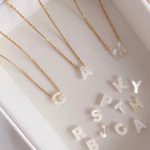 10Pcs Natural Sea Shell Letter Necklace Thin Chain Initial Necklaces for Women 2021 Dainty Mother Of Pearl Choker Necklace