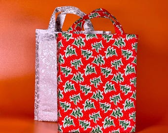 Liberty Christmas reusable cotton gift/tote bags in a choice of classic festive patterns in two aizes