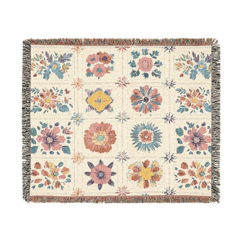Boho-Baumwolldecke mit floralem Jacquardmuster und Fransen, Vintage-Steppdecke, Cottagecore-Dekoration, Geschenk für Mama, Einzugsgeschenk Bild 8