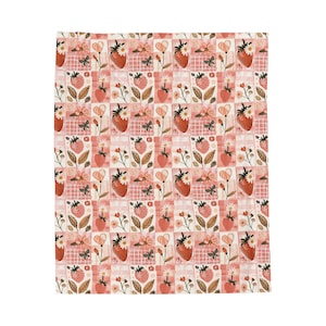 Strawberry Patchwork Velveteen Blanket, Cozy Cottagecore Throw, Lightweight Printed Quilt Blanket, Spring Easter Gift image 7