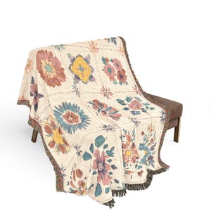 Boho-Baumwolldecke mit floralem Jacquardmuster und Fransen, Vintage-Steppdecke, Cottagecore-Dekoration, Geschenk für Mama, Einzugsgeschenk Bild 6