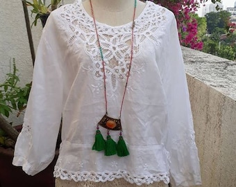 Vintage Boho White Linen Cutout Blouse/Embroidery Lace White Blouse/Romantic Lace Top.
