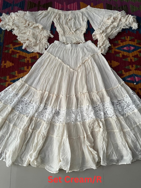 elseth lace ruffle hem dress Smocked Ruffle Hem Flounce Sleeve Dress – Reece Creative Co main image 1