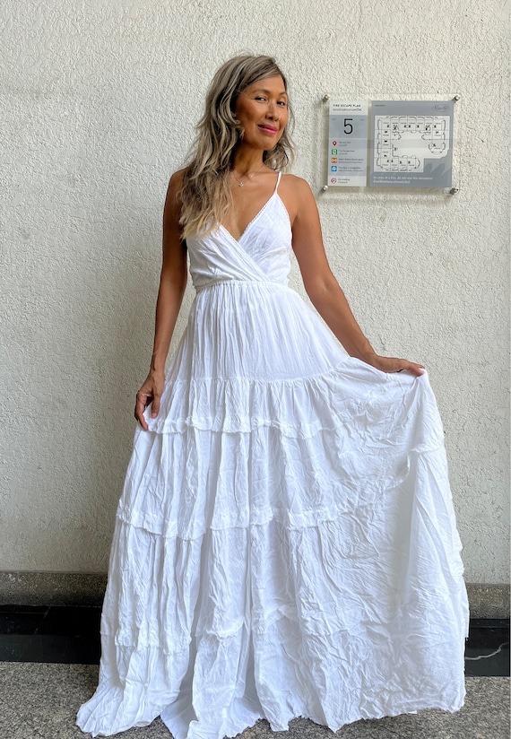 Boho Backless Halter maxi Dress,Beach maxi dress,Maternity Photoshoot maxi dress, Boho Wedding Dress,Deep V-Neck lace up White maxi dress Boho Backless Halter maxi Dress,Beach maxi dress,Maternity Photoshoot maxi dress, Boho Wedding Dress,Deep V-Neck lace up White maxi dress