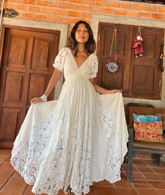 Boho Lace Trim Maxi Dress/Maternity Wedding Dress/Off shoulder Maxi White  Dress/Maternity for Photoshoot dress,Boho Wedding dress,Circle