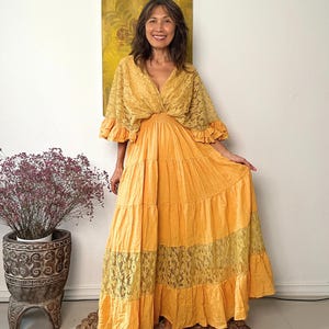 Vestido largo estilo caftán bohemio de algodón con ribete de encaje color vino tinto, vestido de maternidad imagen 7