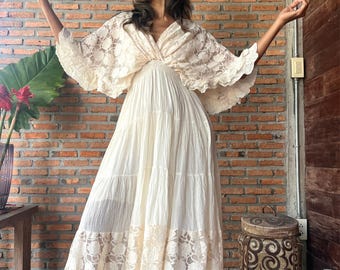 Vestido largo de algodón con ribete de encaje bohemio/Vestido de novia color crema tipo caftán/Vestido de novia bohemio/Vestido largo con volantes/Estilo vintage romántico, vestido largo fluido.