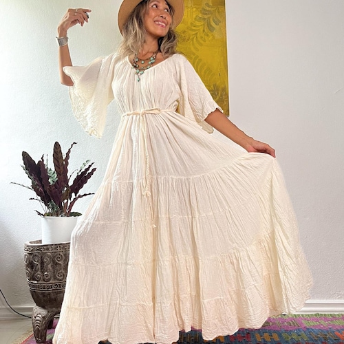 green emerald velvet dress Keely Cotton Sleeveless Midi Dress - White main image 1