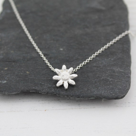 Sterling Silver Mini Daisy Pendant Flower Necklace Jewellery Gift For Her Birthday Wedding Anniversary Pretty Little