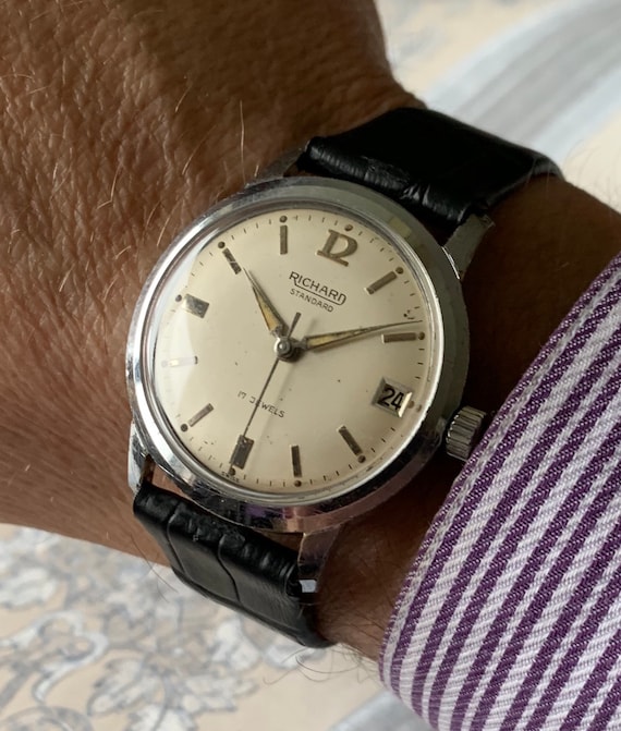 apple watch with diamonds